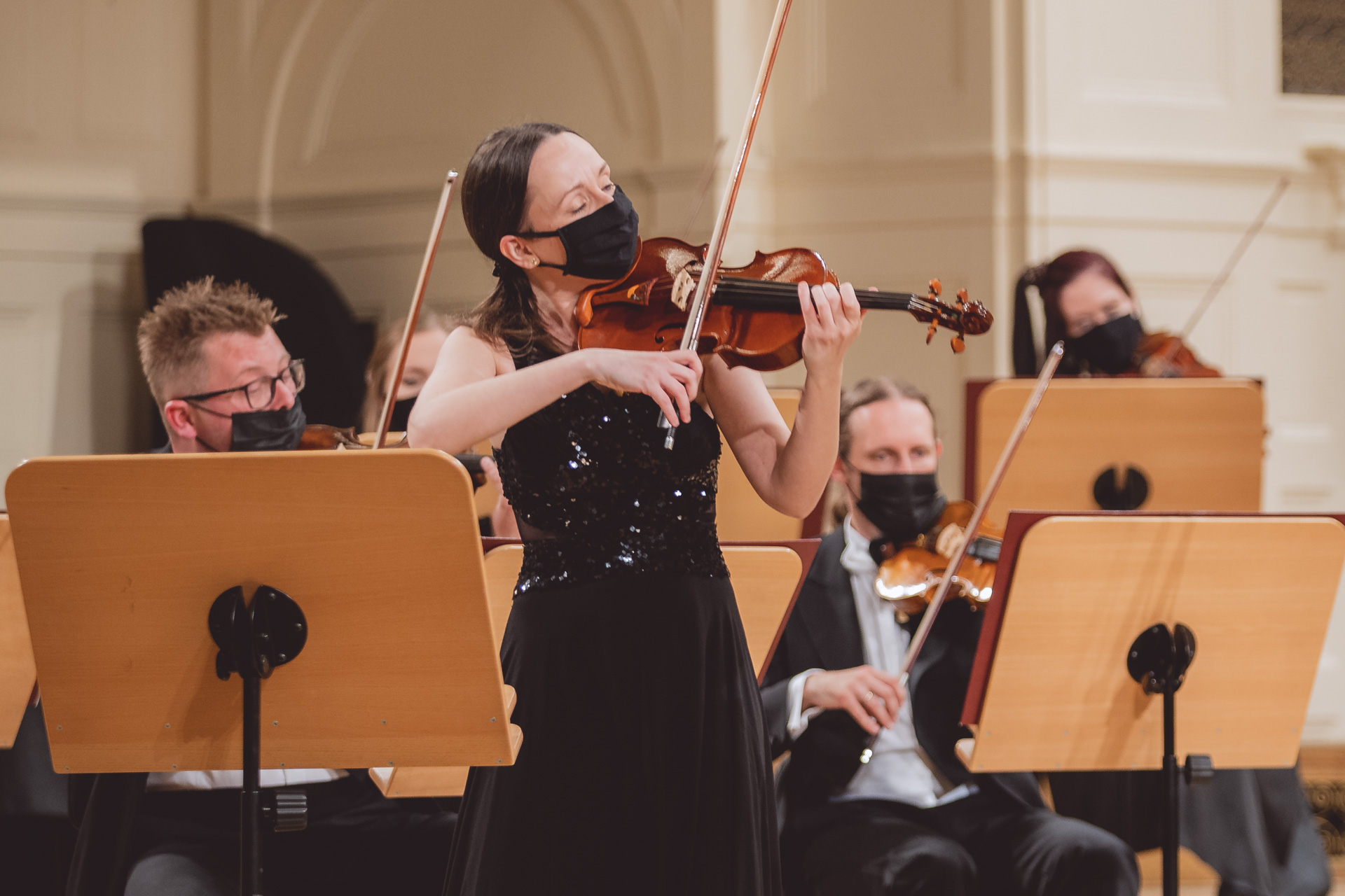Agata Szymczewska - skrzypce, orkiestra Filharmonii Poznańskiej 