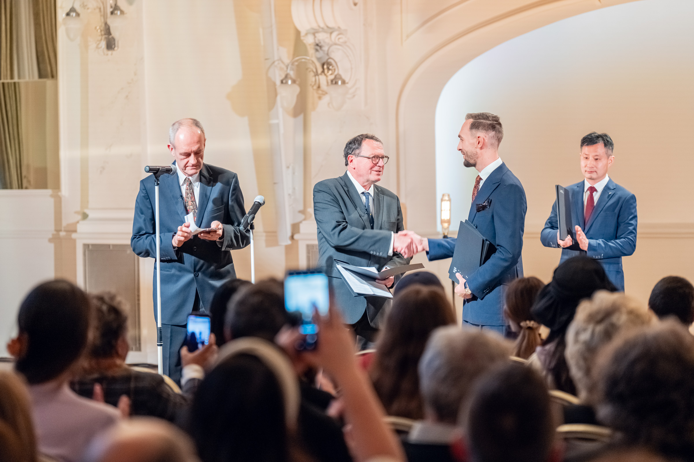 Waldemar Łyś, Frank Ravatin, Liu Zhaojun | fot. Fresh Frame